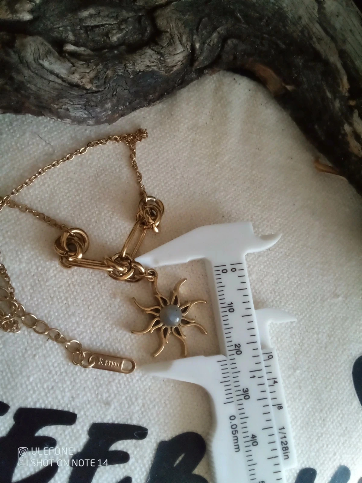 Zonnebloem met labradoriet collier – photo 3
